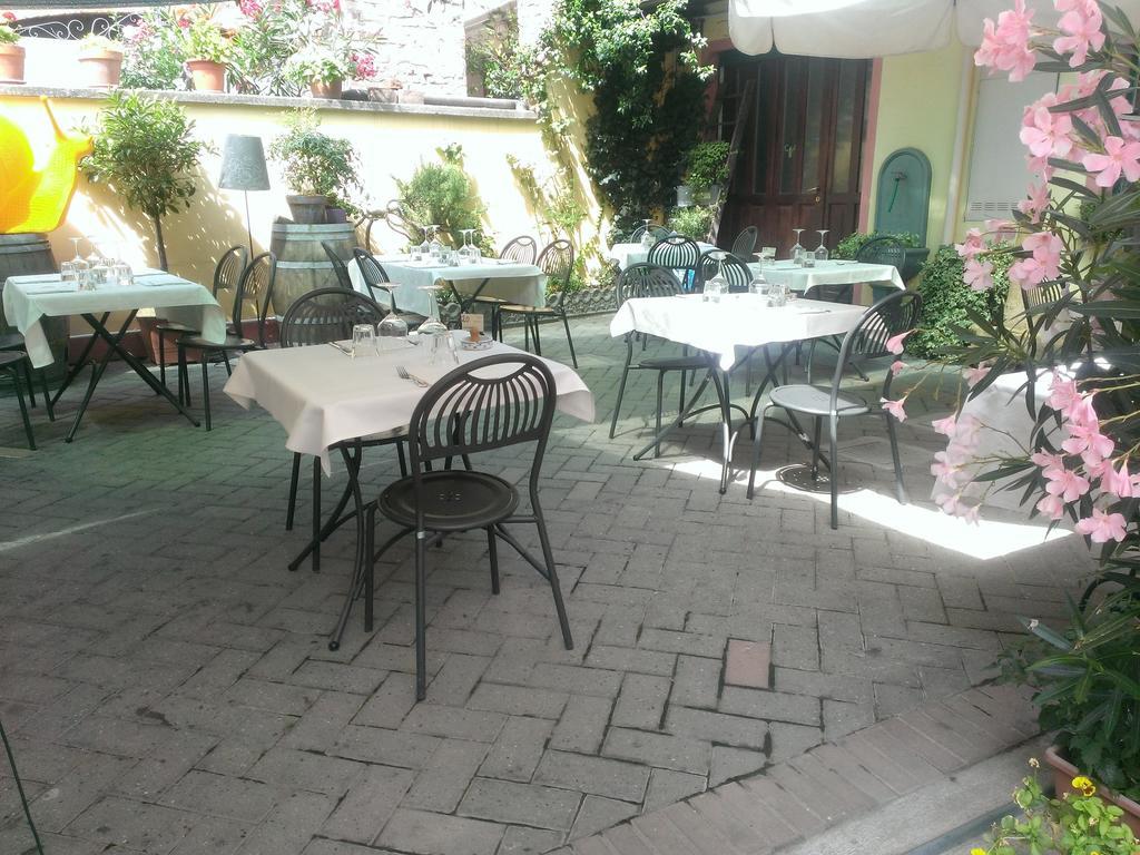 Rossobarolo Barolo Bagian luar foto